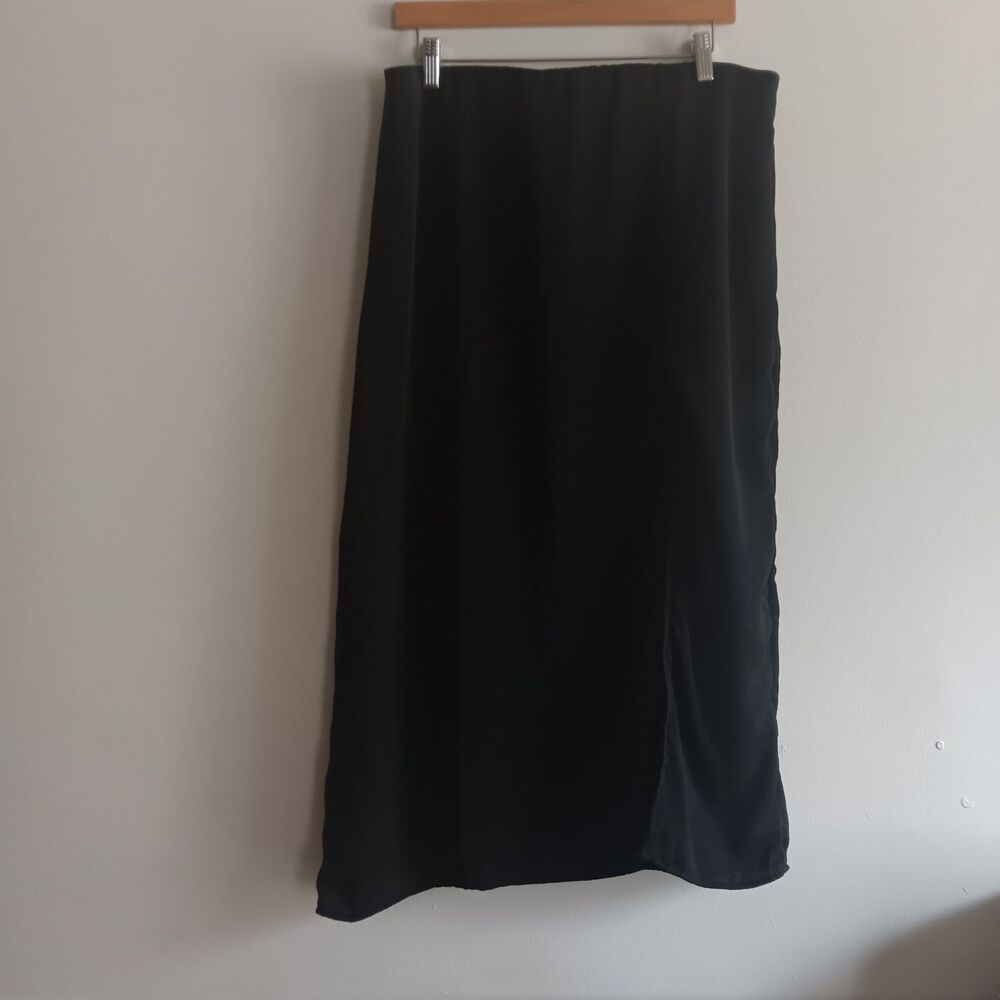 American Eagle Satin Midi Black Grunge Skirt Size‎ XL Elastic Waist NWT Fairy